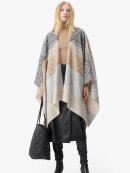 LaLa Berlin - Poncho Pineo 