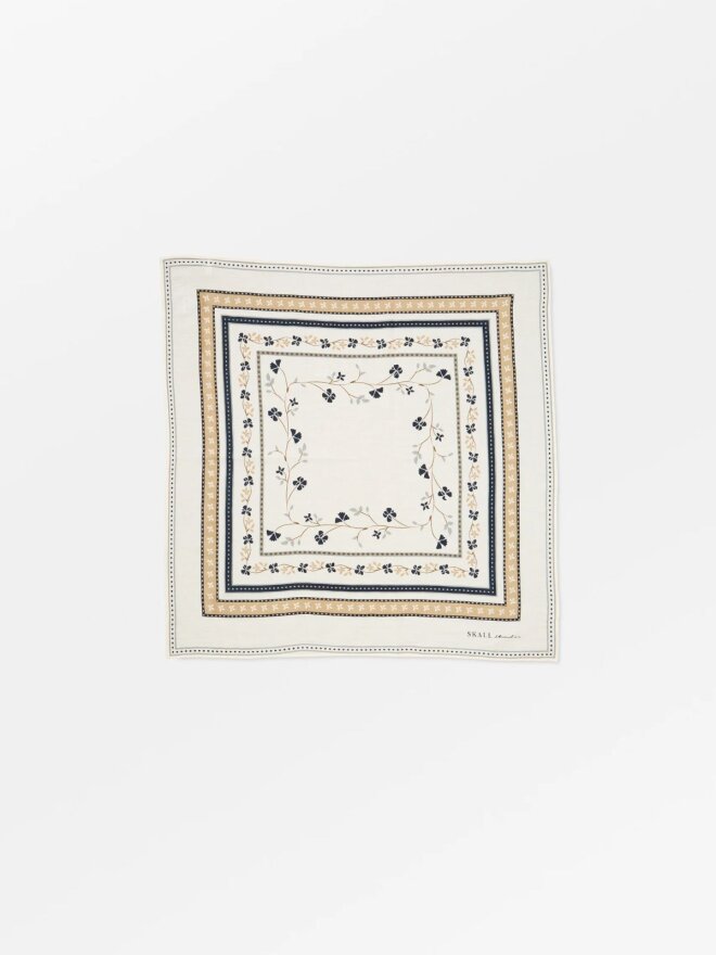Skall Studio - Skall floral scarf 55x55 Skall Studio - Skall floral scarf 55x55